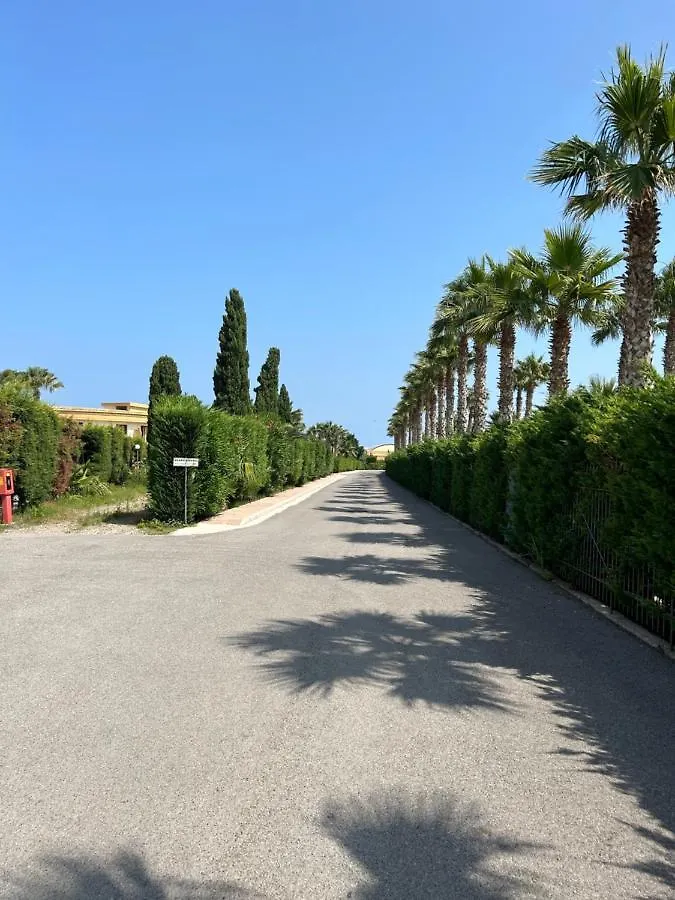 Dom wakacyjny Villetta Sul Mare In Resort Village Campofelice Di Roccella Włochy